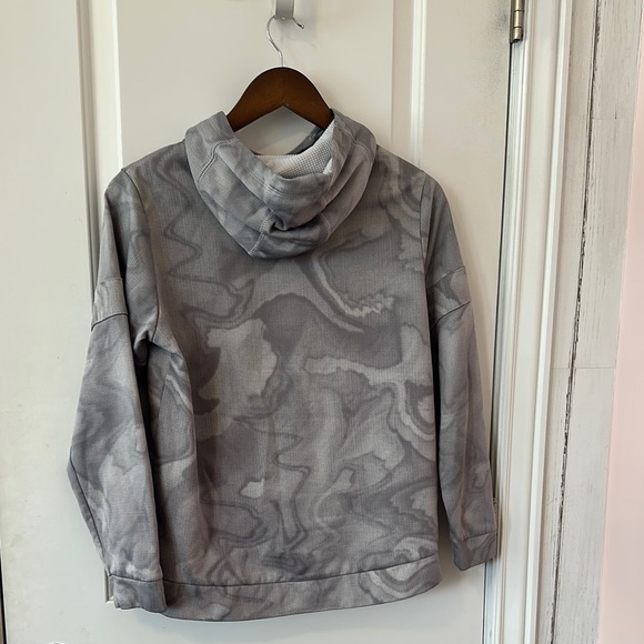Nike Gray Performance Hoodie with Camouflage Design boys Kids XL pockets & hood - Picture 7 of 7